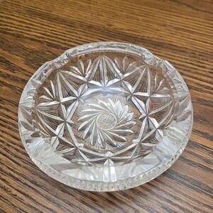 Vintage Lausitzer German Lead Crystal Ashtray Star & Pinwheel‎ Design